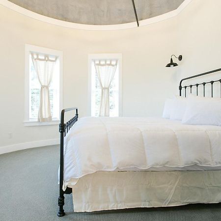 Farmhouse Suites By Amish Country Lodging Millersburg Eksteriør billede