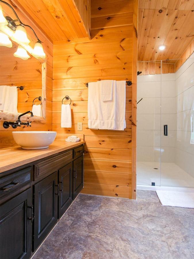 Farmhouse Suites By Amish Country Lodging Millersburg Eksteriør billede