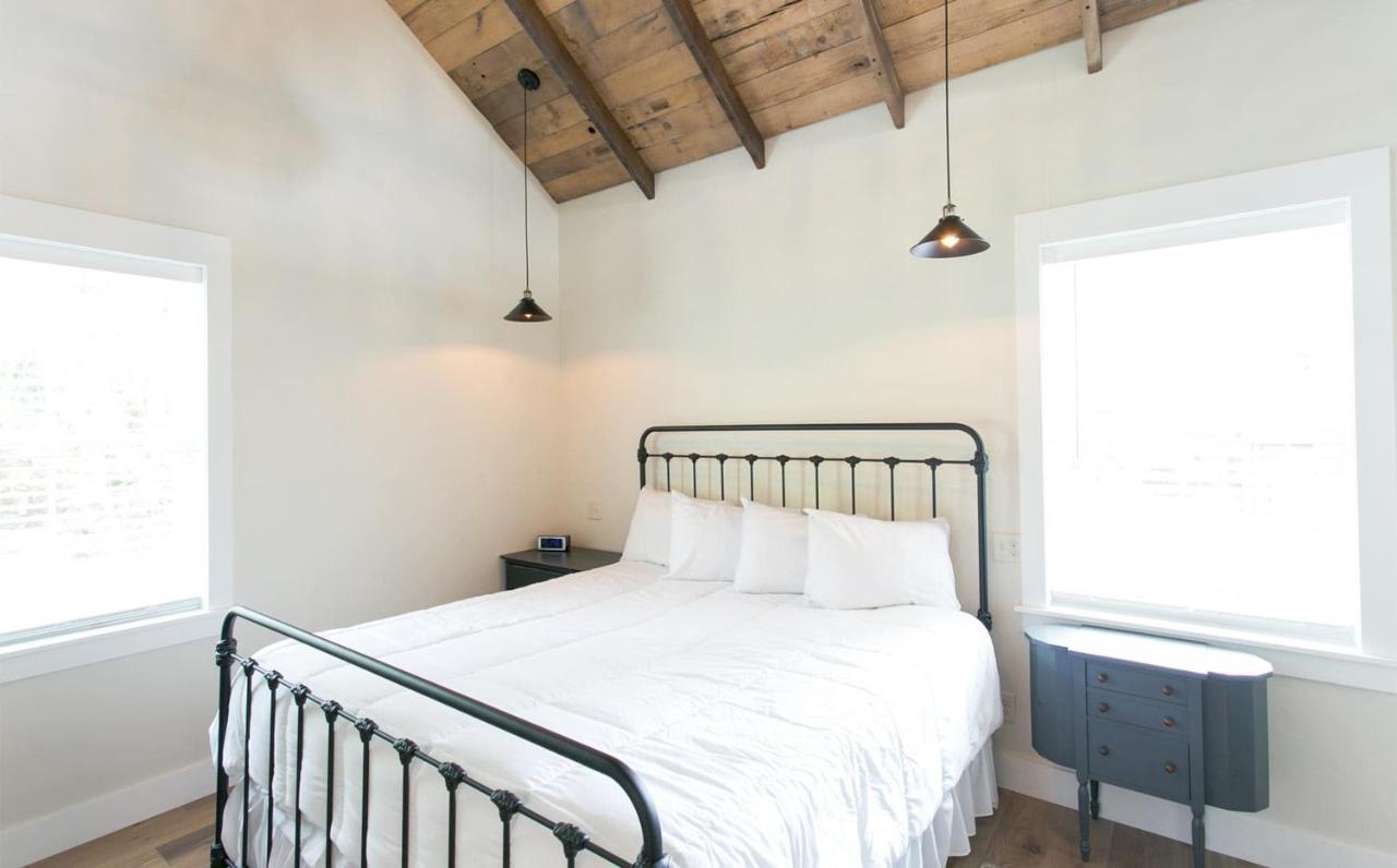 Farmhouse Suites By Amish Country Lodging Millersburg Eksteriør billede