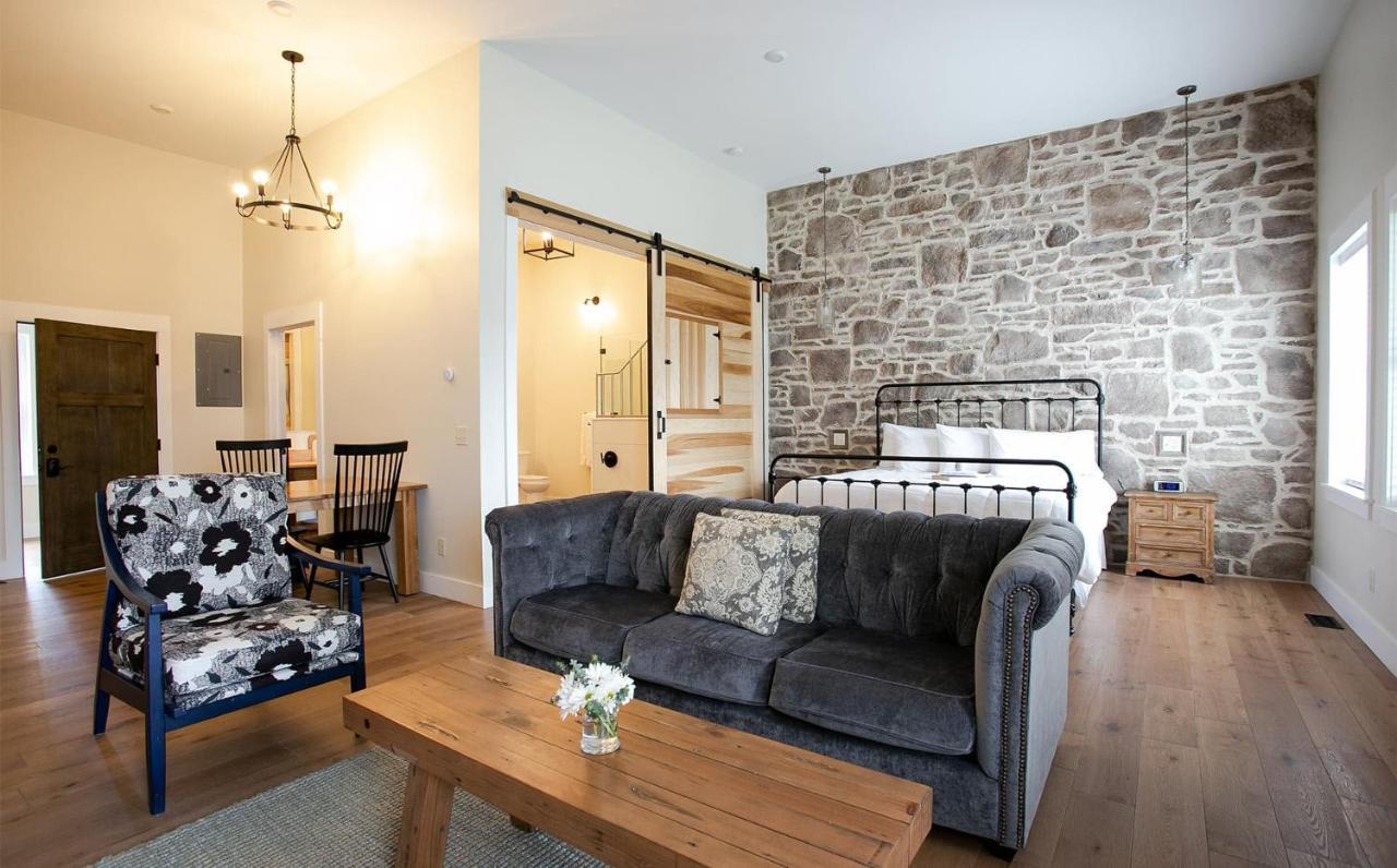 Farmhouse Suites By Amish Country Lodging Millersburg Eksteriør billede